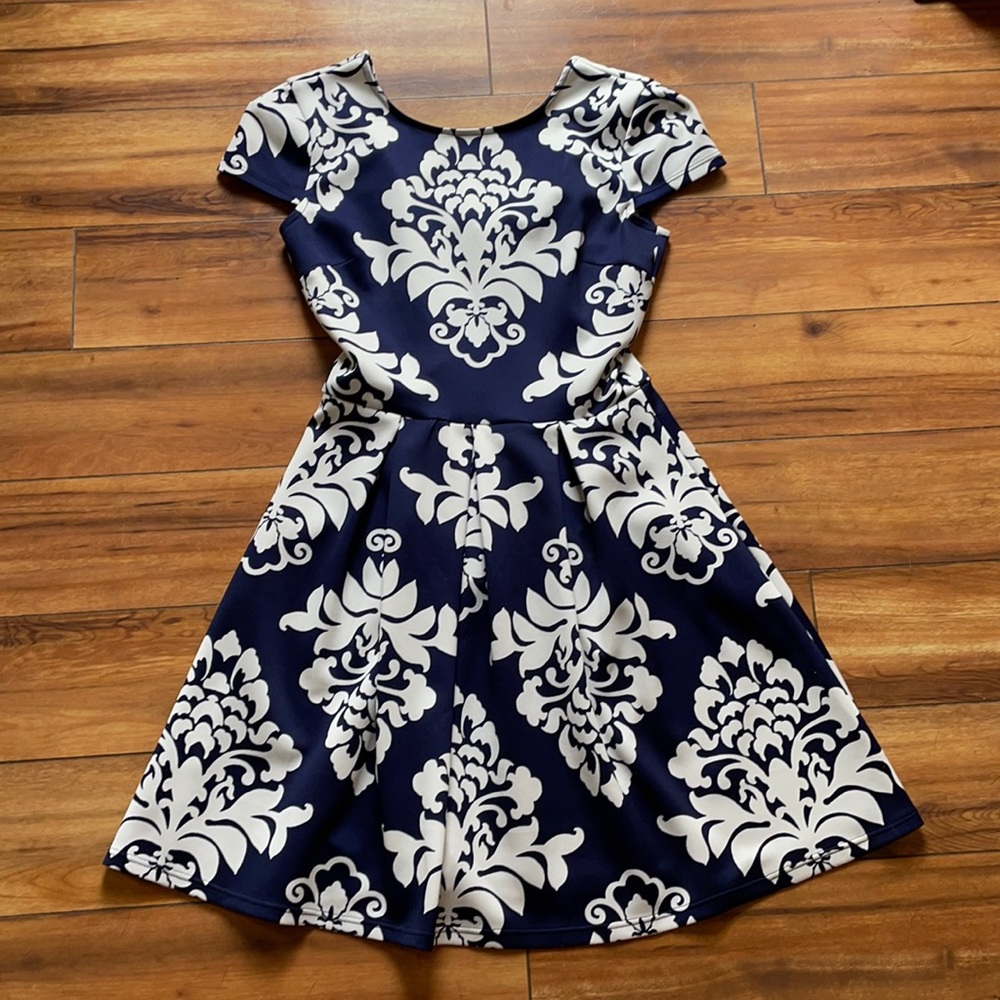B. Darlin pattern print dress